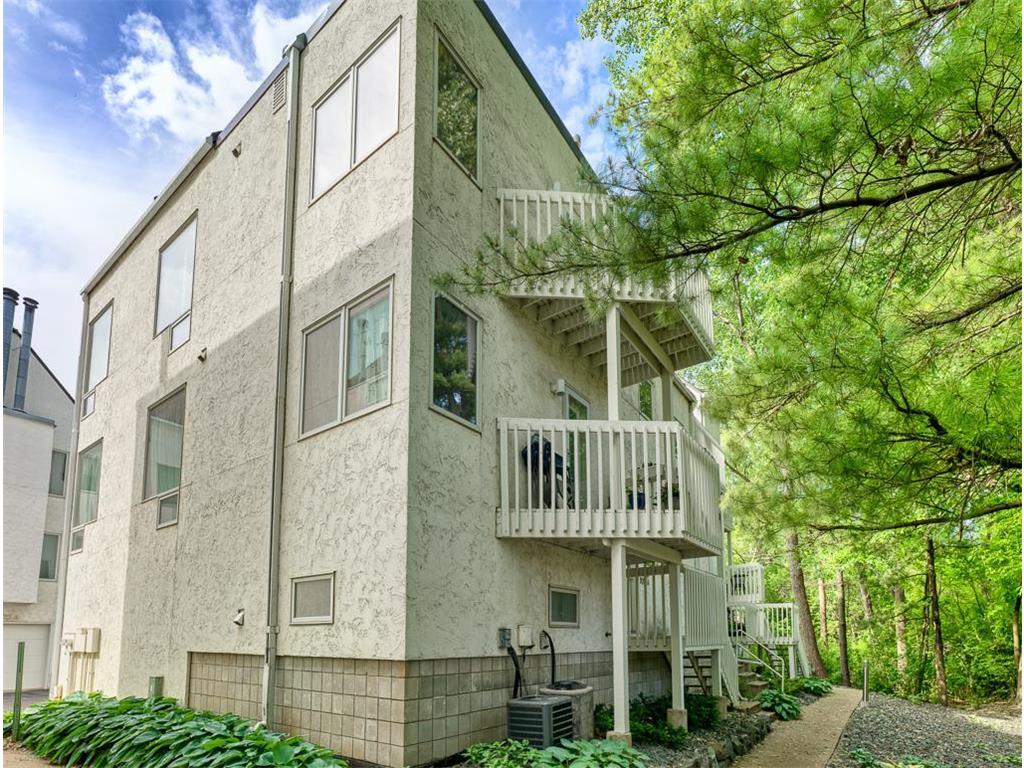 3026 Lake Shore Drive #B Minneapolis MN 55416 7093120 image1