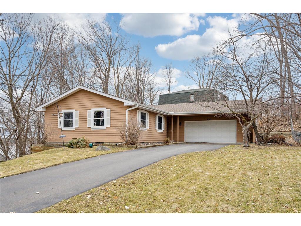 3027 Bluffs Lane Mound MN 55364 - Lake Minnetonka 6502817 image1