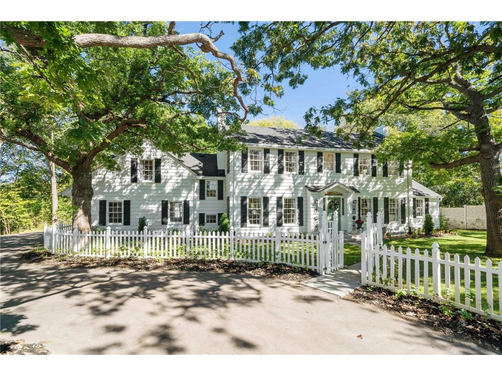 3027 Hazelwood Road Minnetonka MN 55305 6652454 image1