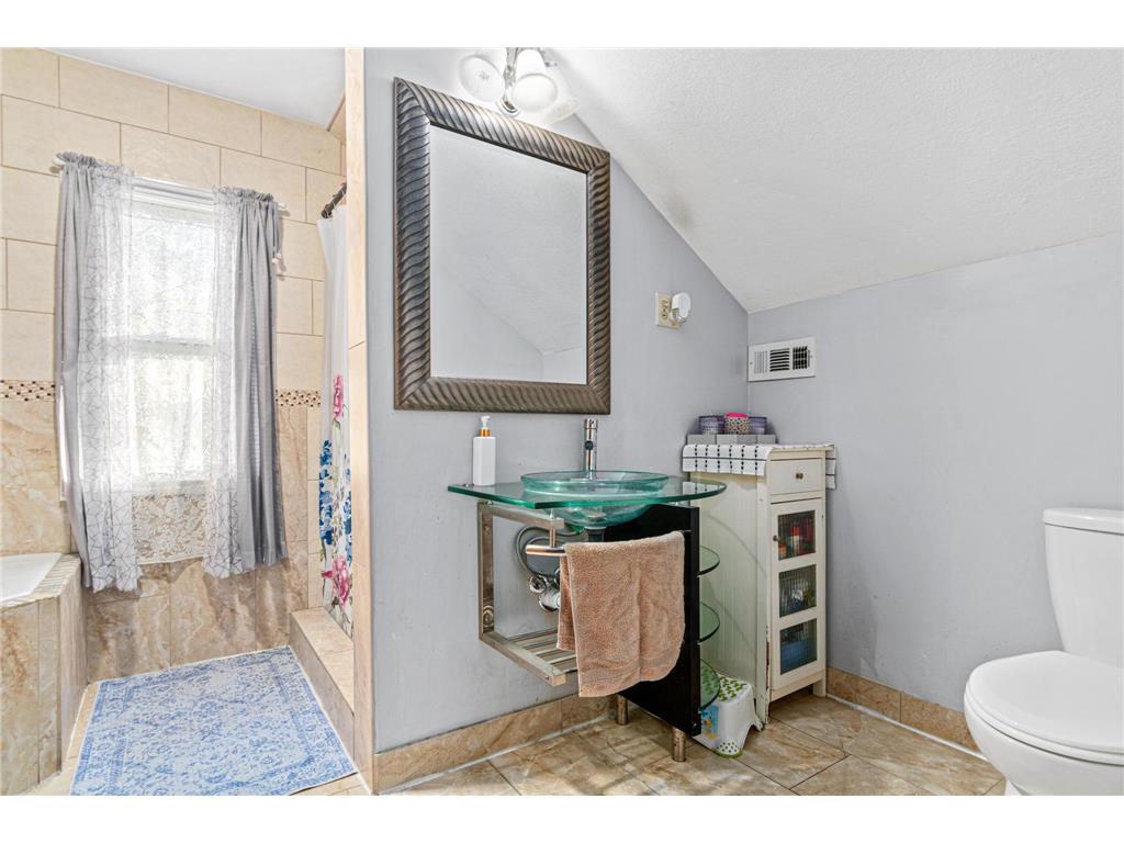 3028 Edgerton Street Little Canada MN 55117 6628105 image24