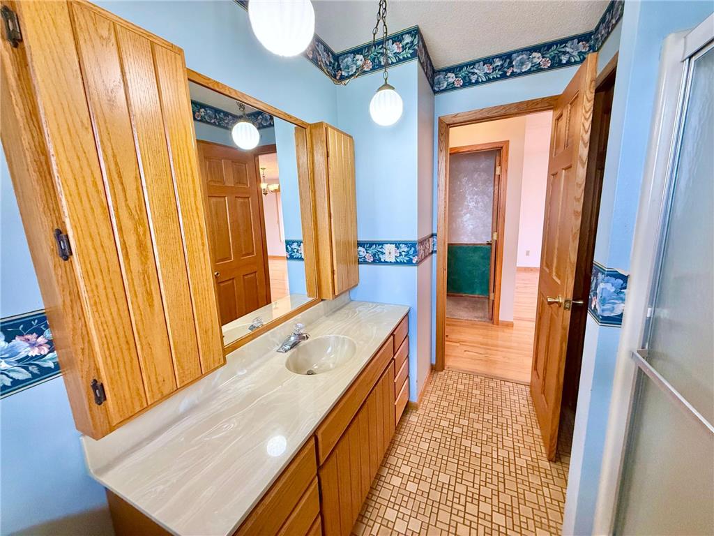 30282 Cordes Beach Rd Henning MN 56551 - West Leaf 7065516 image27