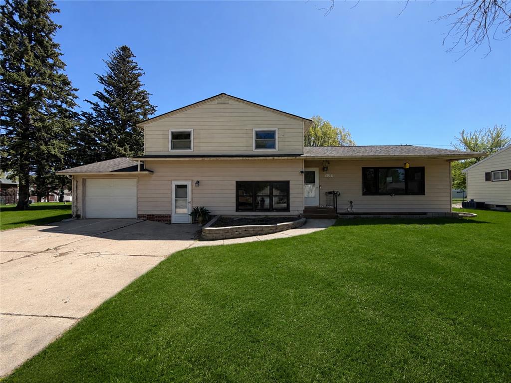 3029 Oak Avenue Slayton MN 56172 7072292 image1