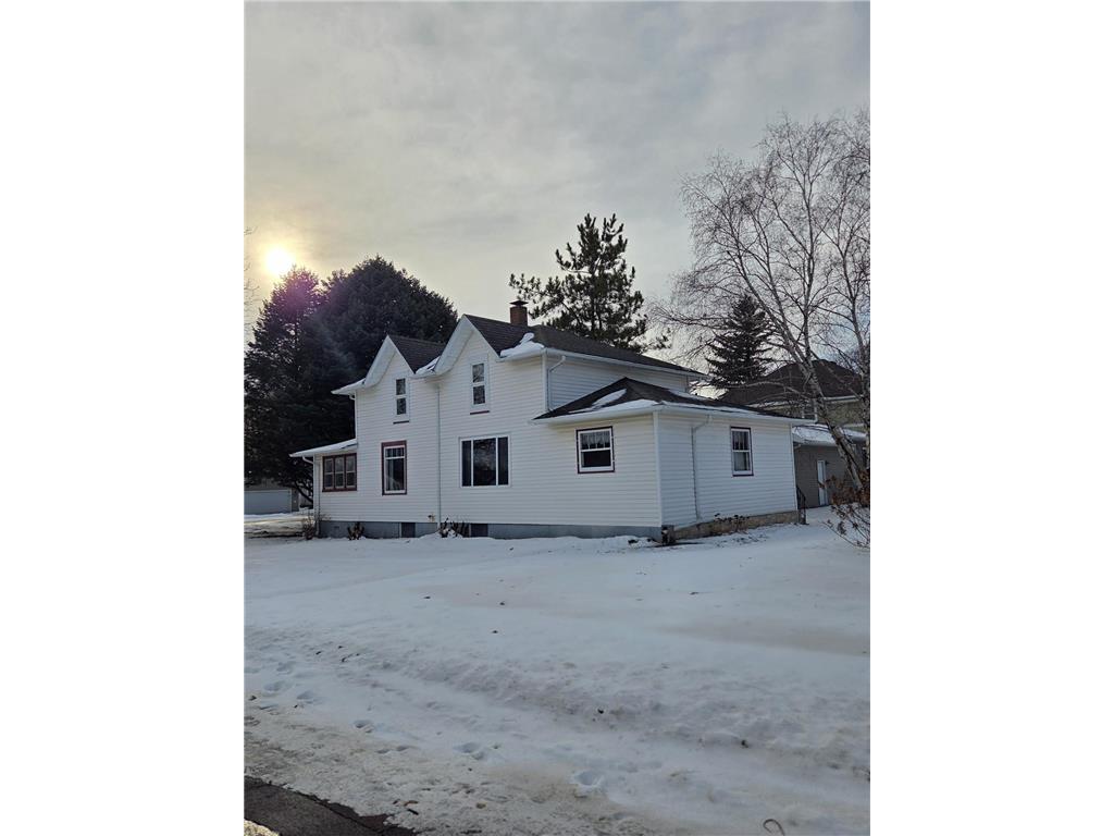 303 1st Street NW New Richland MN 56072 6754918 image2