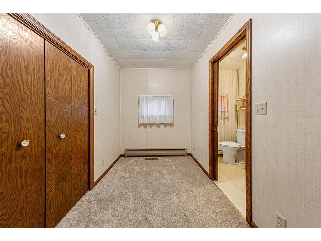 303 1st Street NW New Richland MN 56072 6754918 image20