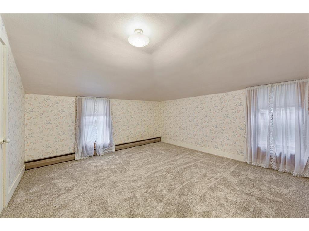 303 1st Street NW New Richland MN 56072 6754918 image23