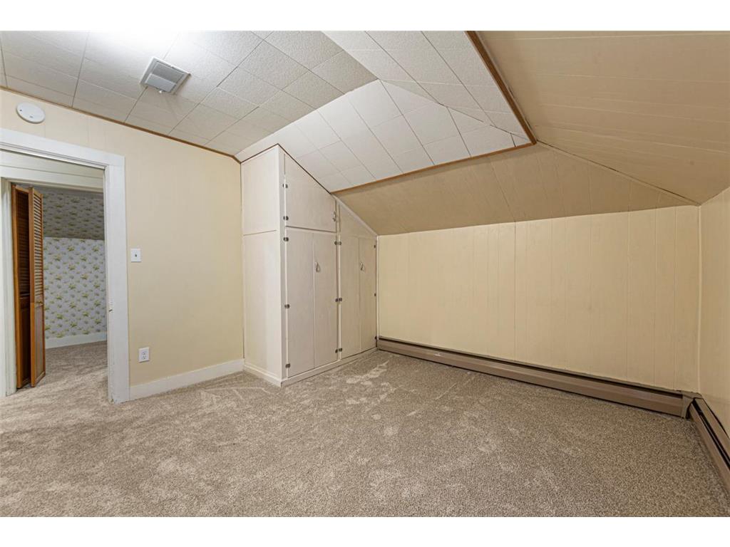 303 1st Street NW New Richland MN 56072 6754918 image26