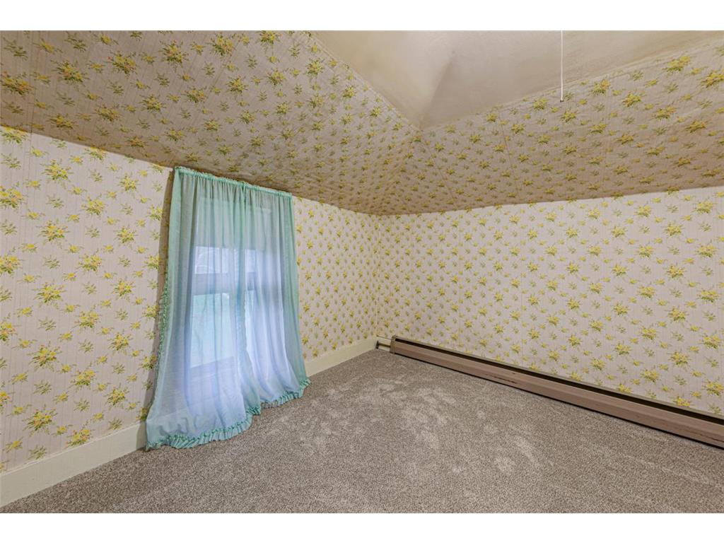 303 1st Street NW New Richland MN 56072 6754918 image28