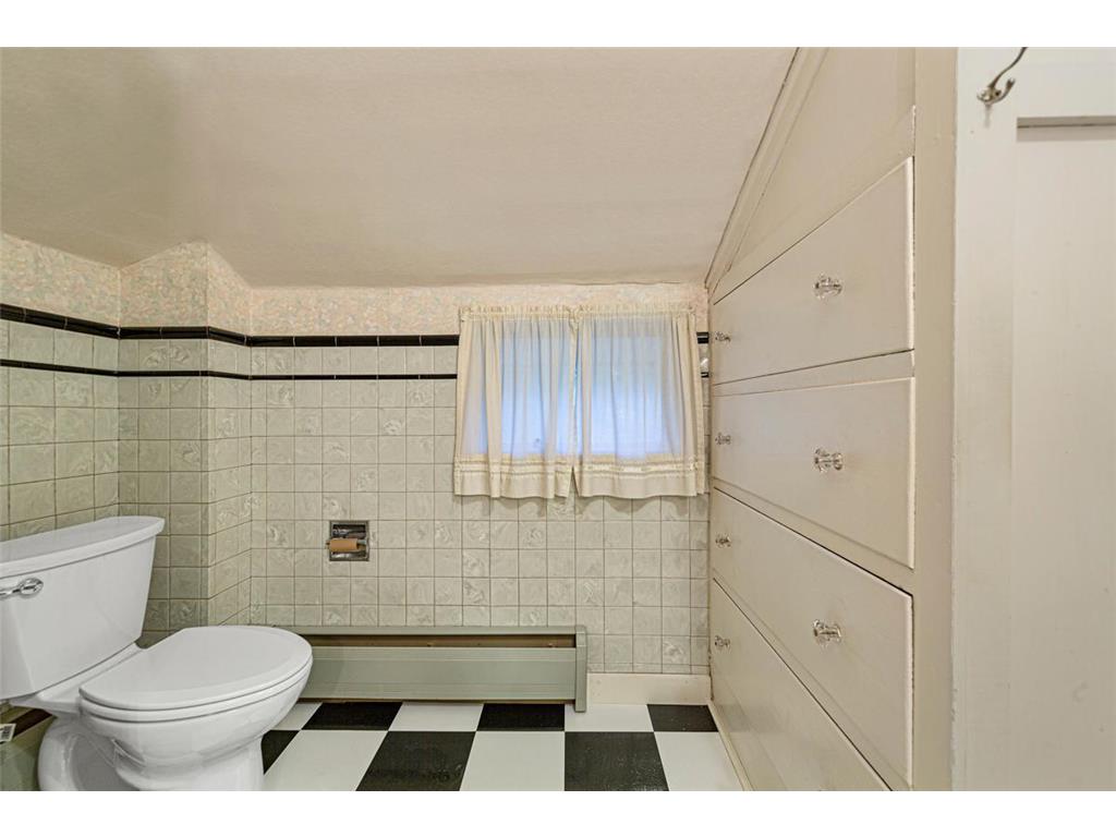 303 1st Street NW New Richland MN 56072 6754918 image30