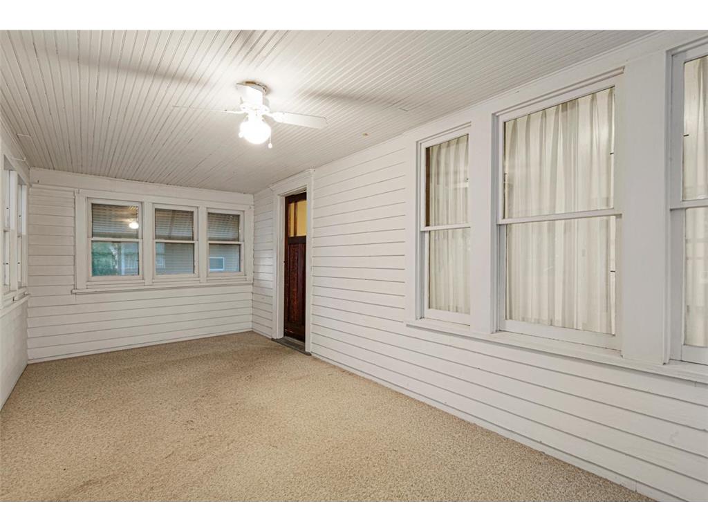 303 1st Street NW New Richland MN 56072 6754918 image5