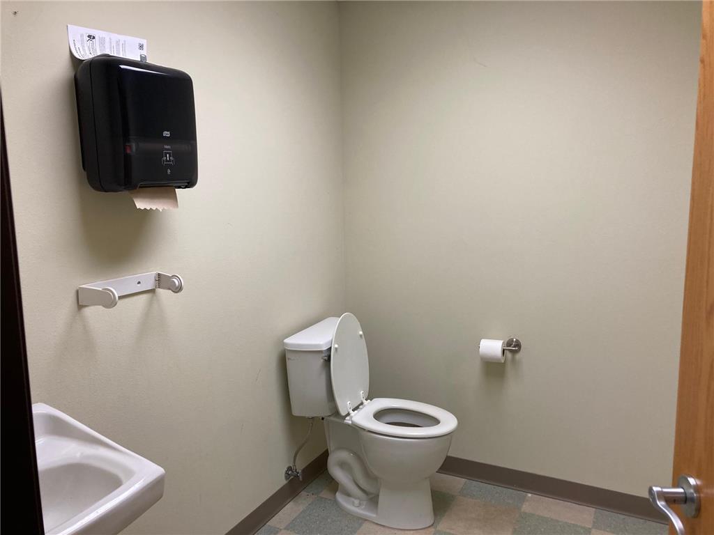 303 22nd Avenue W #6 Alexandria MN 56308 6799041 image5