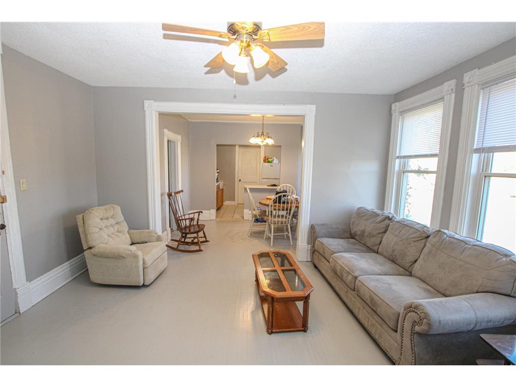 303 6th Avenue W Alexandria MN 56308 6814987 image24