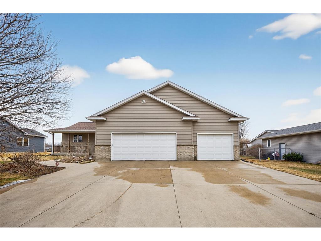 303 9th Street NW Dodge Center MN 55927 7008060 image1