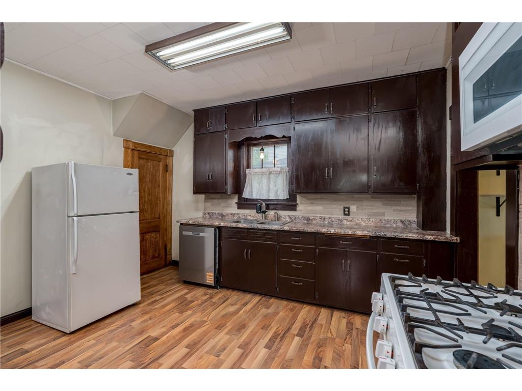 303 Broadway Hanska MN 56041 7080484 image16