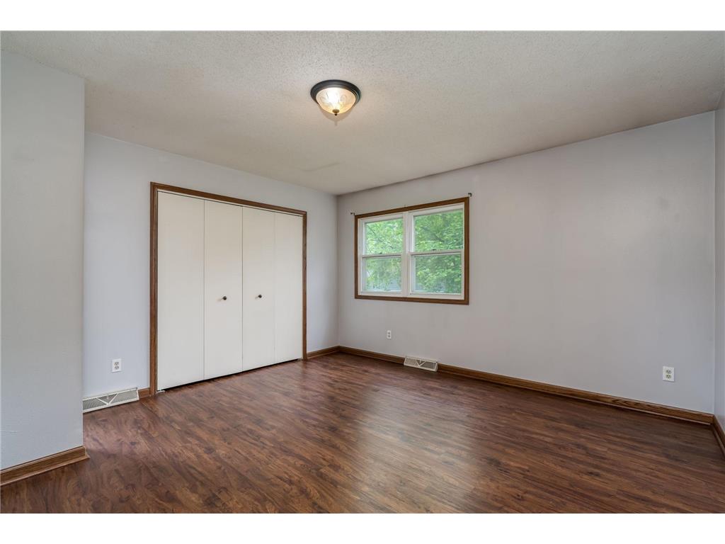 303 Broadway Hanska MN 56041 7080484 image18