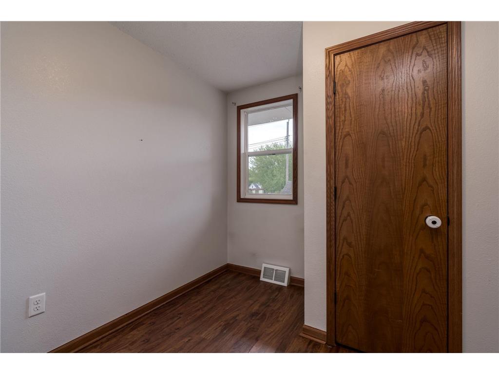 303 Broadway Hanska MN 56041 7080484 image21