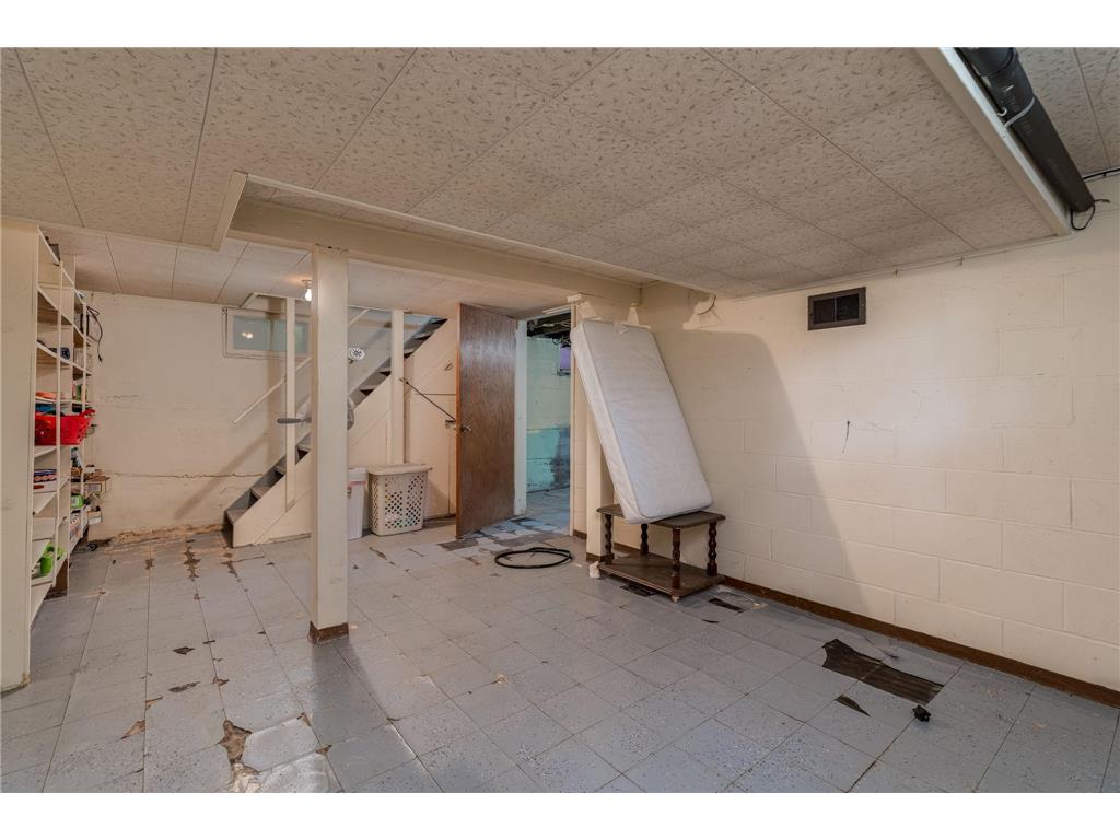 303 Broadway Hanska MN 56041 7080484 image30
