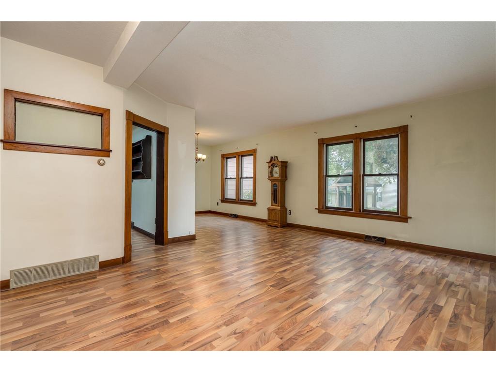 303 Broadway Hanska MN 56041 7080484 image8