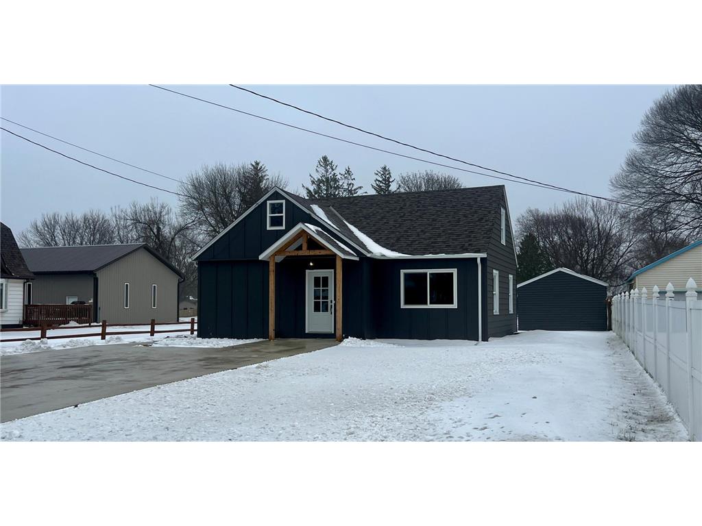 303 Central Avenue S Geneva MN 56035 6481362 image1