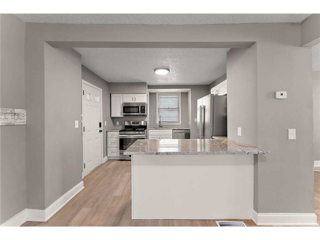 303 Cesar Chavez Street Saint Paul MN 55107 6823704 image4