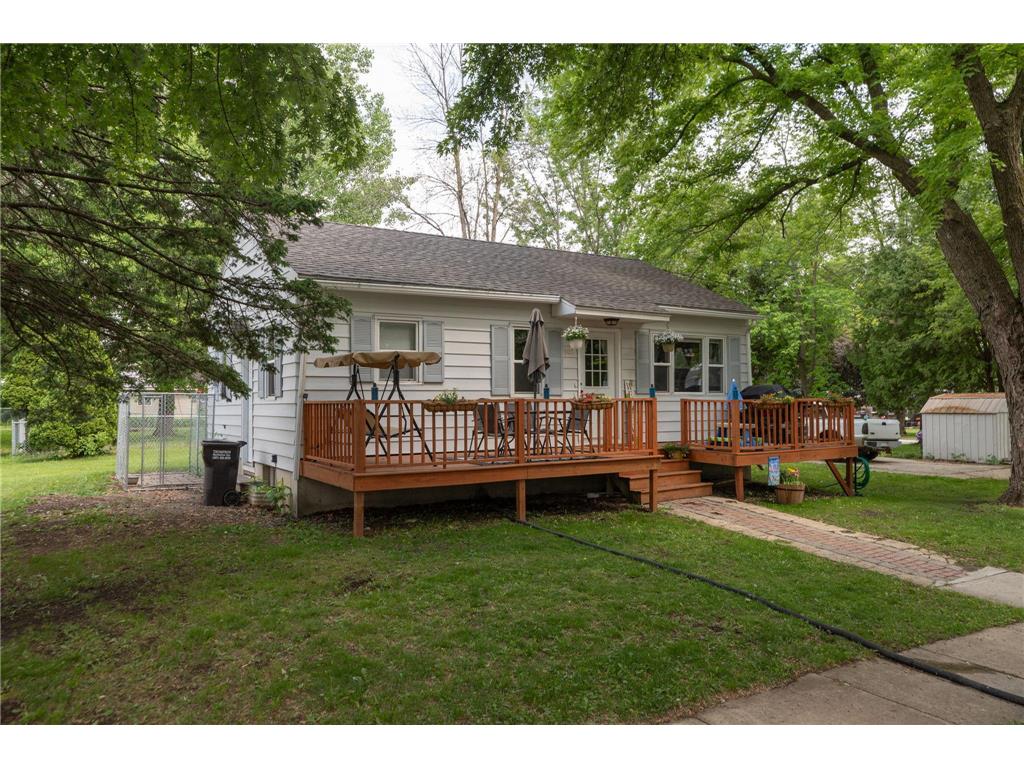 303 E 2nd Street Lyle MN 55953 6732319 image1