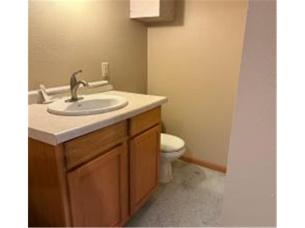 303 E Lafayette Street Mankato MN 56001 7014829 image19