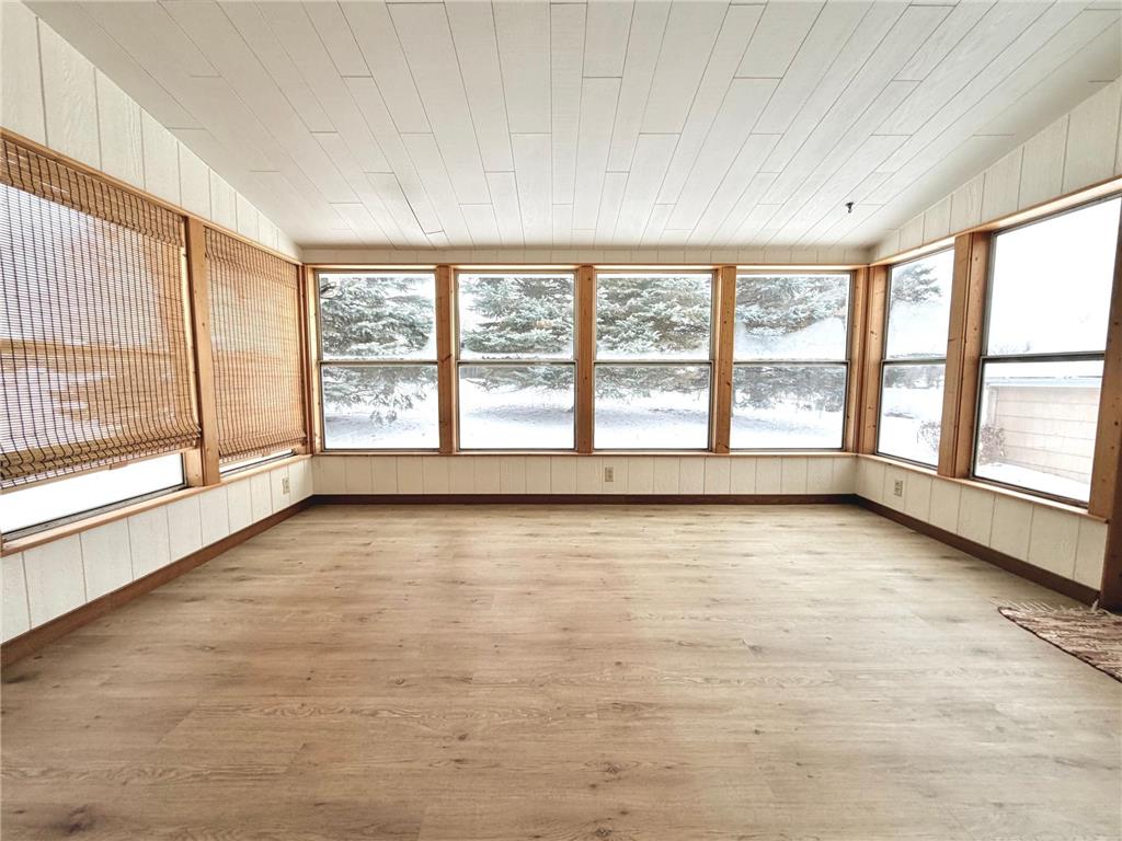 303 Lakehill Drive Worthington MN 56187 6823305 image18