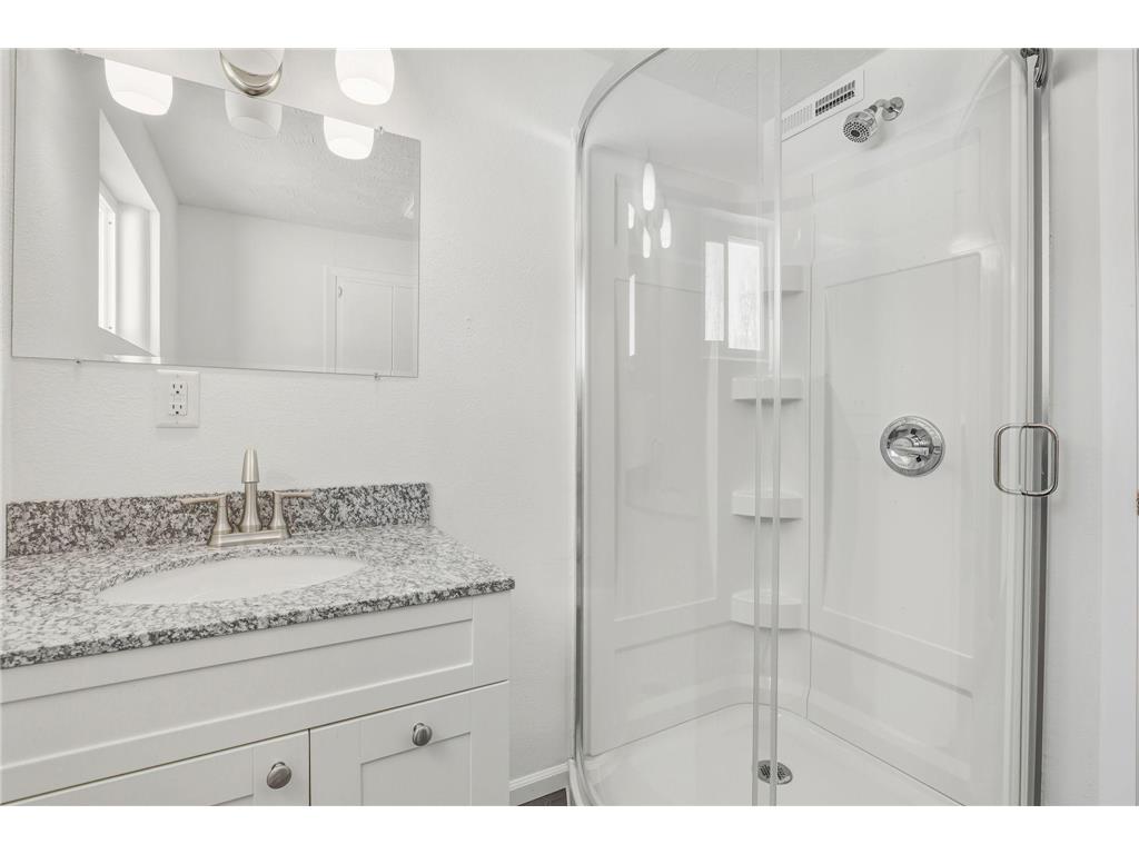 303 Lexington Avenue N New Prague MN 56071 7016489 image29