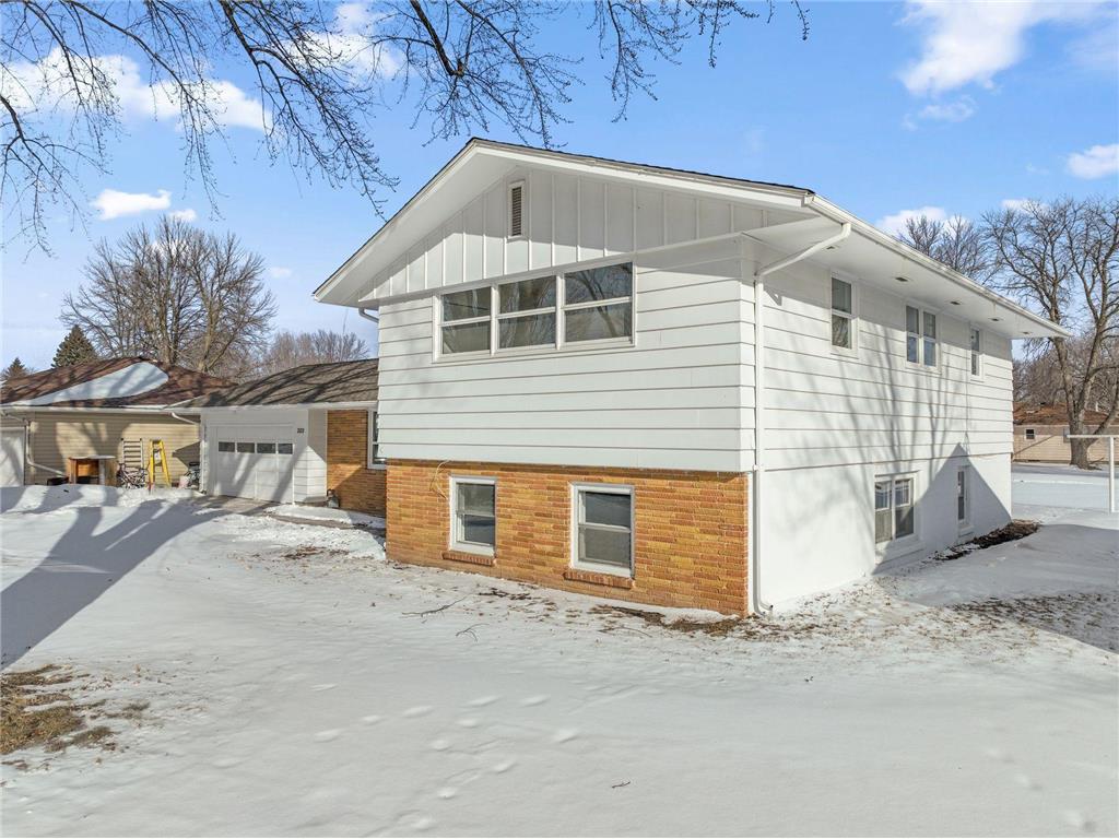 303 Lexington Avenue N New Prague MN 56071 7016489 image35