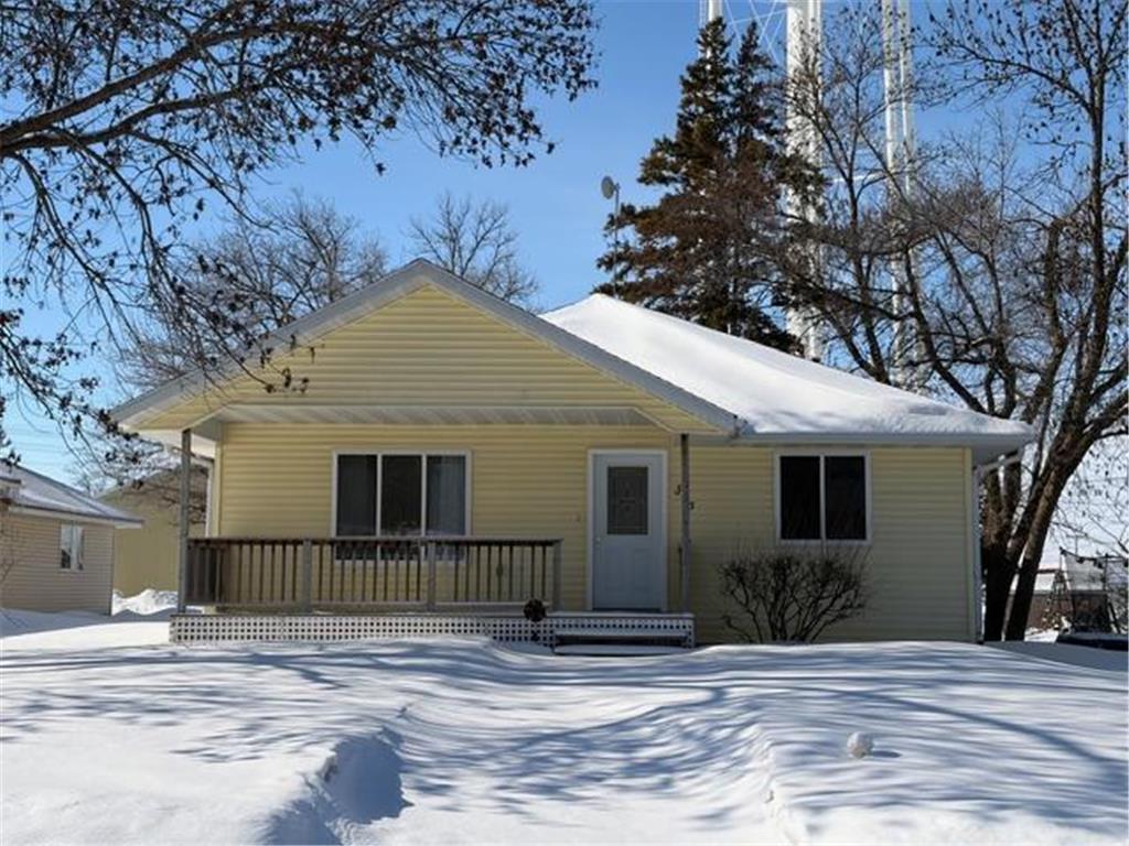 303 Main Avenue S Roseau MN 56751 7025125 image1