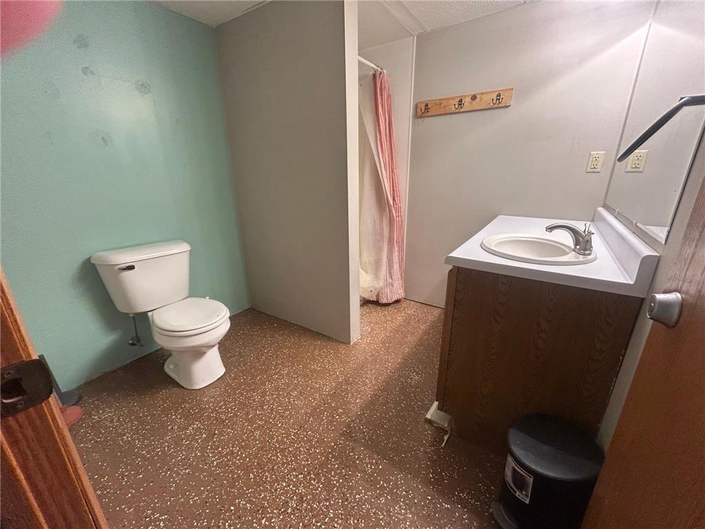 303 N Clark Street Ceylon MN 56121 7051621 image23