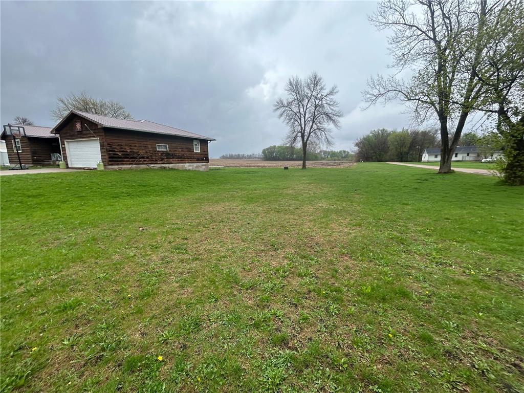 303 N Clark Street Ceylon MN 56121 7051621 image30