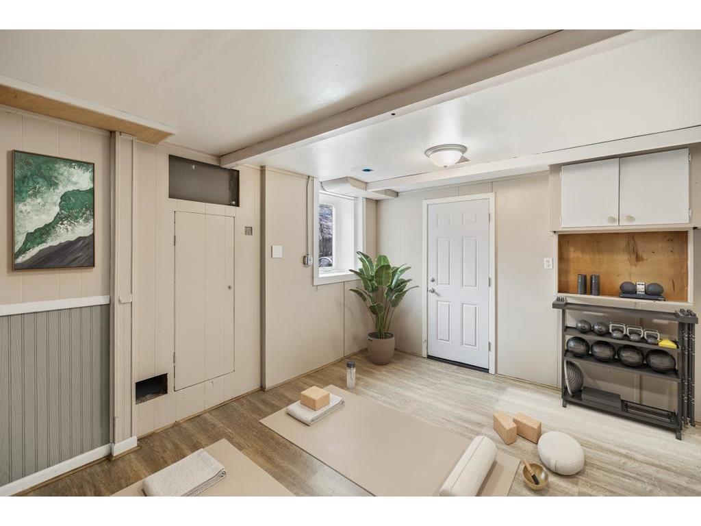 303 Roma Avenue Roseville MN 55113 7048971 image16