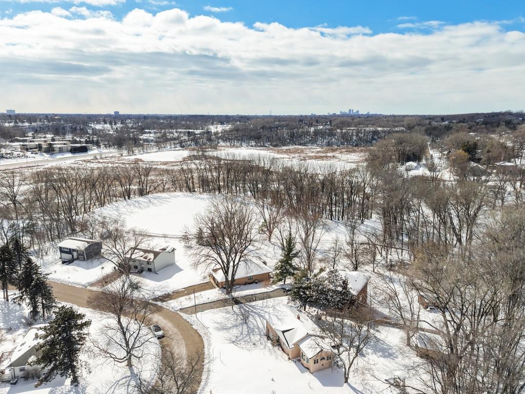 303 Roma Avenue Roseville MN 55113 7048971 image32