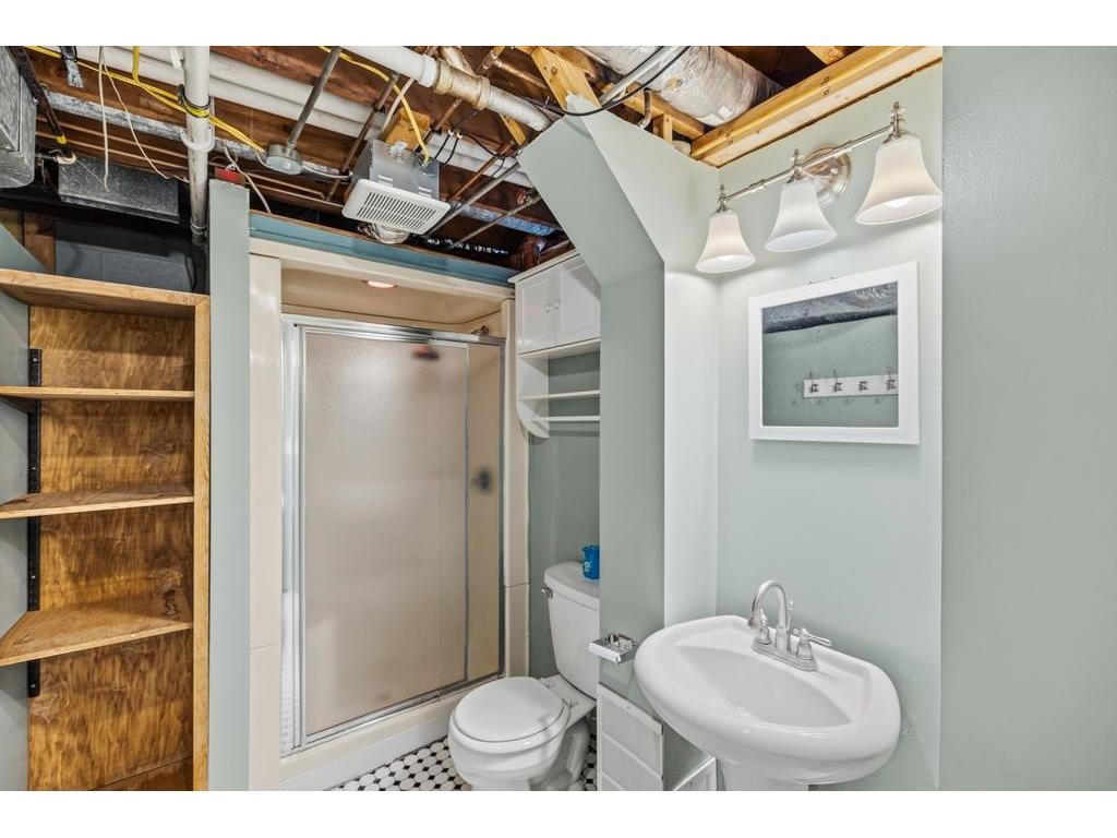 303 Roma Avenue Roseville MN 55113 7068113 image21