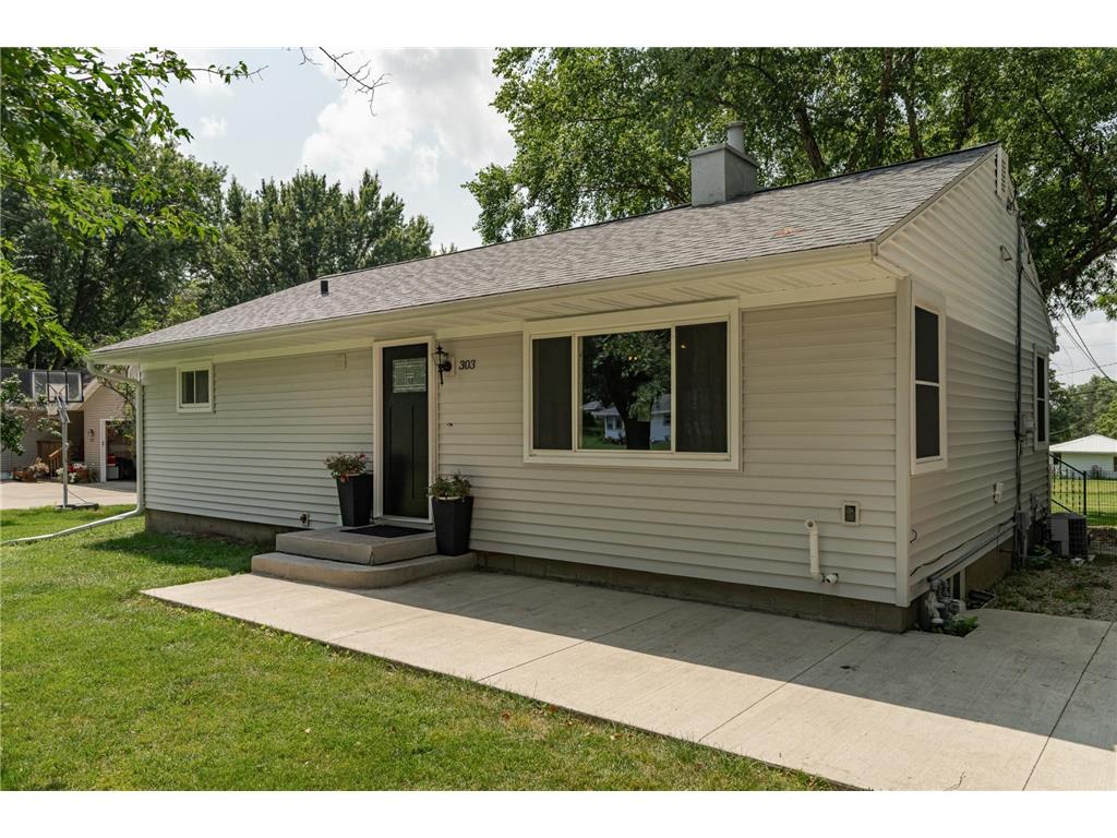 303 Strathmore Lane SE Rochester MN 55904 6568596 image1