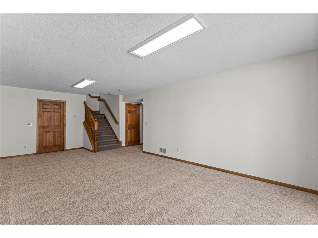 303 Sunflower Court Vadnais Heights MN 55127 7036665 image42