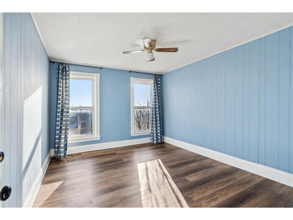 303 W 4th Street Duluth MN 55806 - Superior 7083132 image3