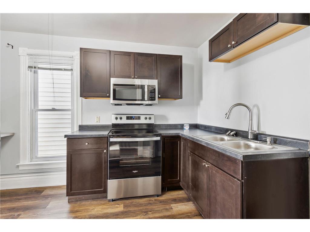 303 W 4th Street Duluth MN 55806 - Superior 7083132 image5