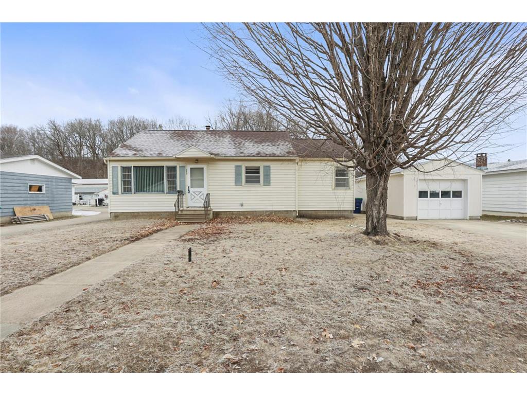 303 W Center Street, Rushford Village, MN 55971 MLS 6335463 Edina