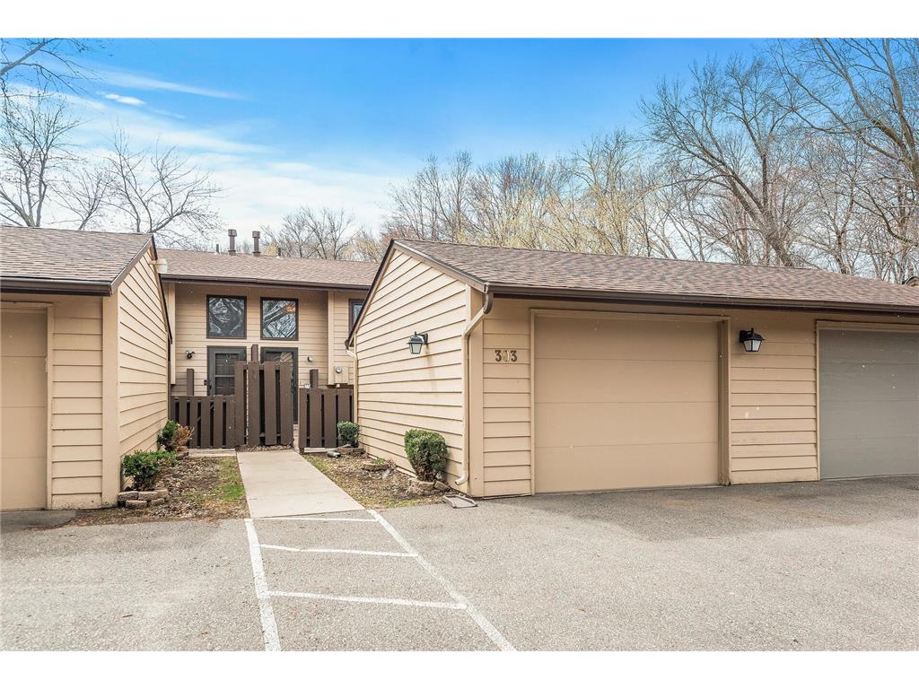 303 W Eagle Lake Drive, Maple Grove, MN, 55369 MLS 6355958 Edina
