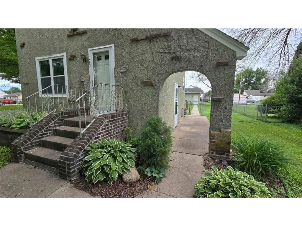 303 W Main Street Blooming Prairie MN 55917 7090970 image4