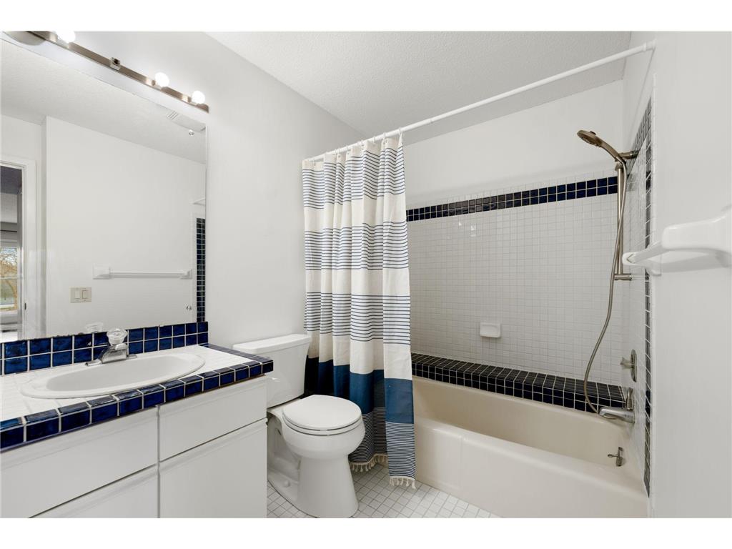 3030 Saint Albans Mill Road #115 Minnetonka MN 55305 7080001 image22