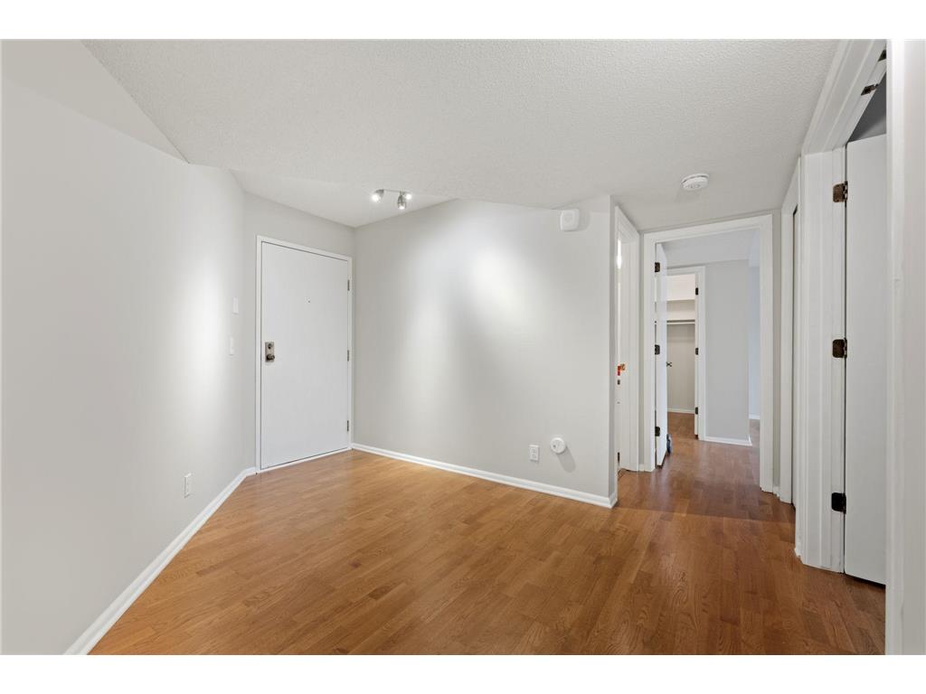 3030 Saint Albans Mill Road #115 Minnetonka MN 55305 7080001 image3