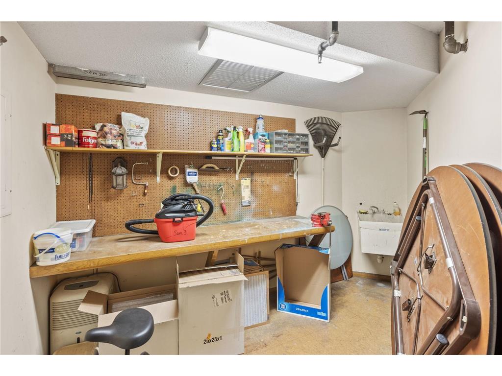3030 Saint Albans Mill Road #115 Minnetonka MN 55305 7080001 image47