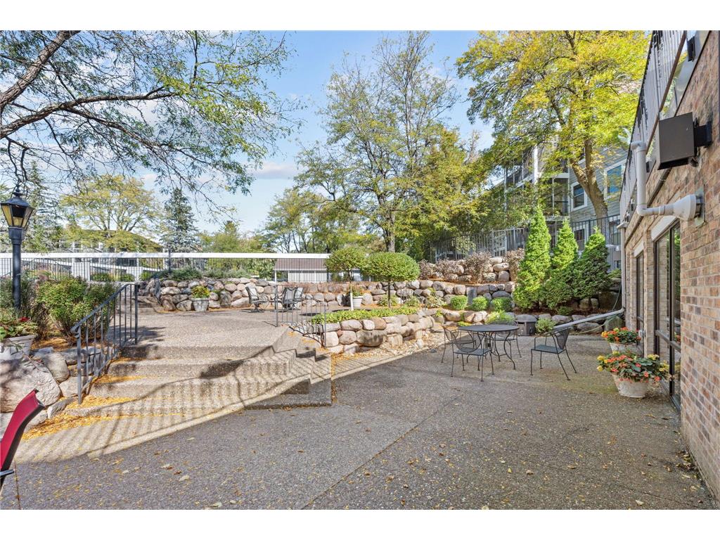 3030 Saint Albans Mill Road #115 Minnetonka MN 55305 7080001 image49