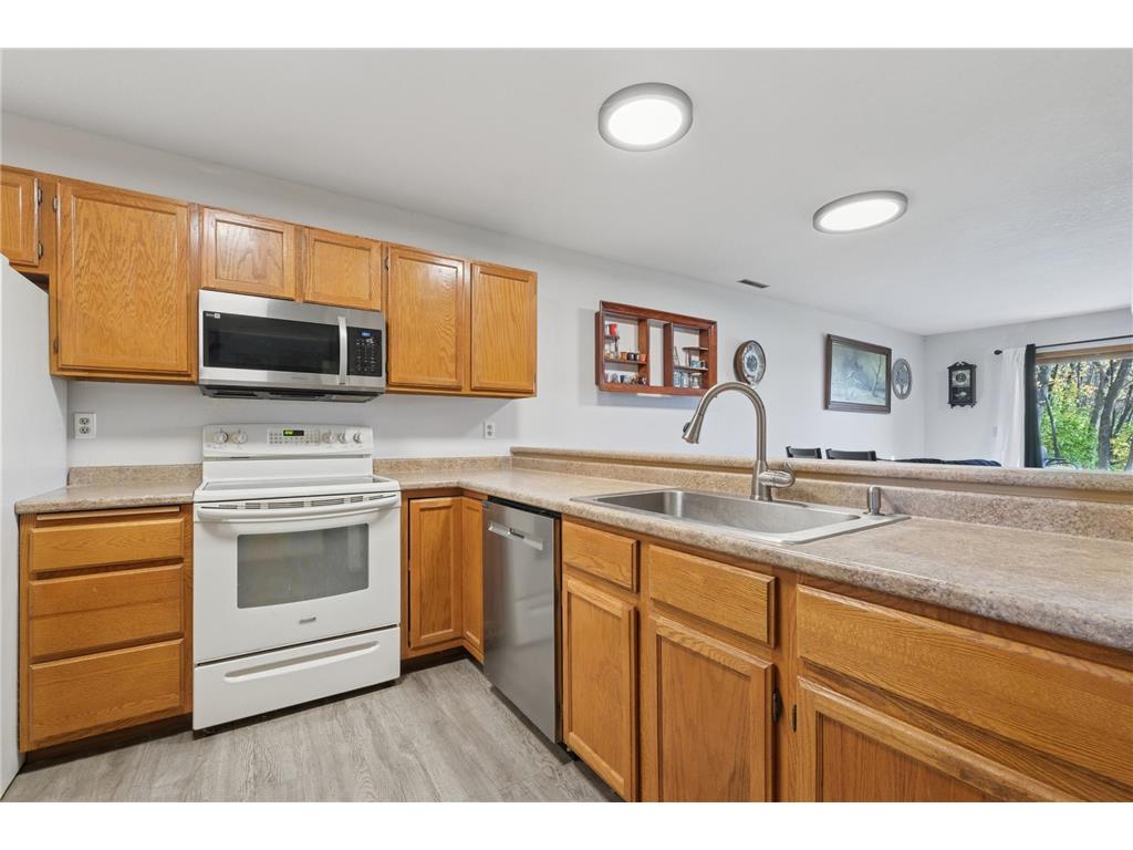 3030 Shields Drive #105 Eagan MN 55121 - Lemay Lake 6812685 image8