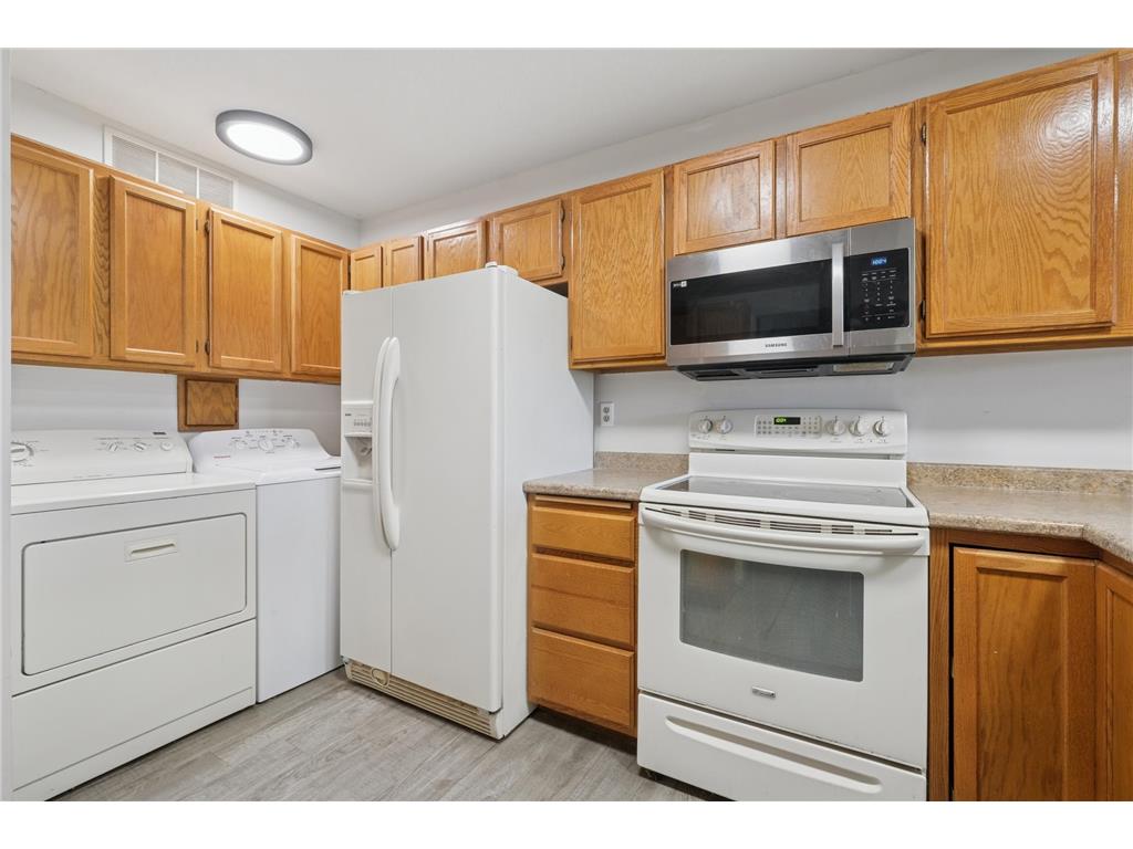 3030 Shields Drive #105 Eagan MN 55121 - Lemay Lake 6812685 image9