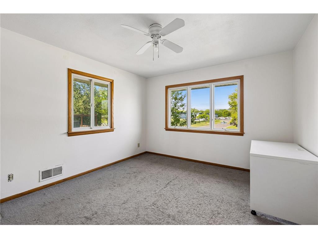 3032 Louisiana Avenue N Crystal MN 55427 7071165 image25