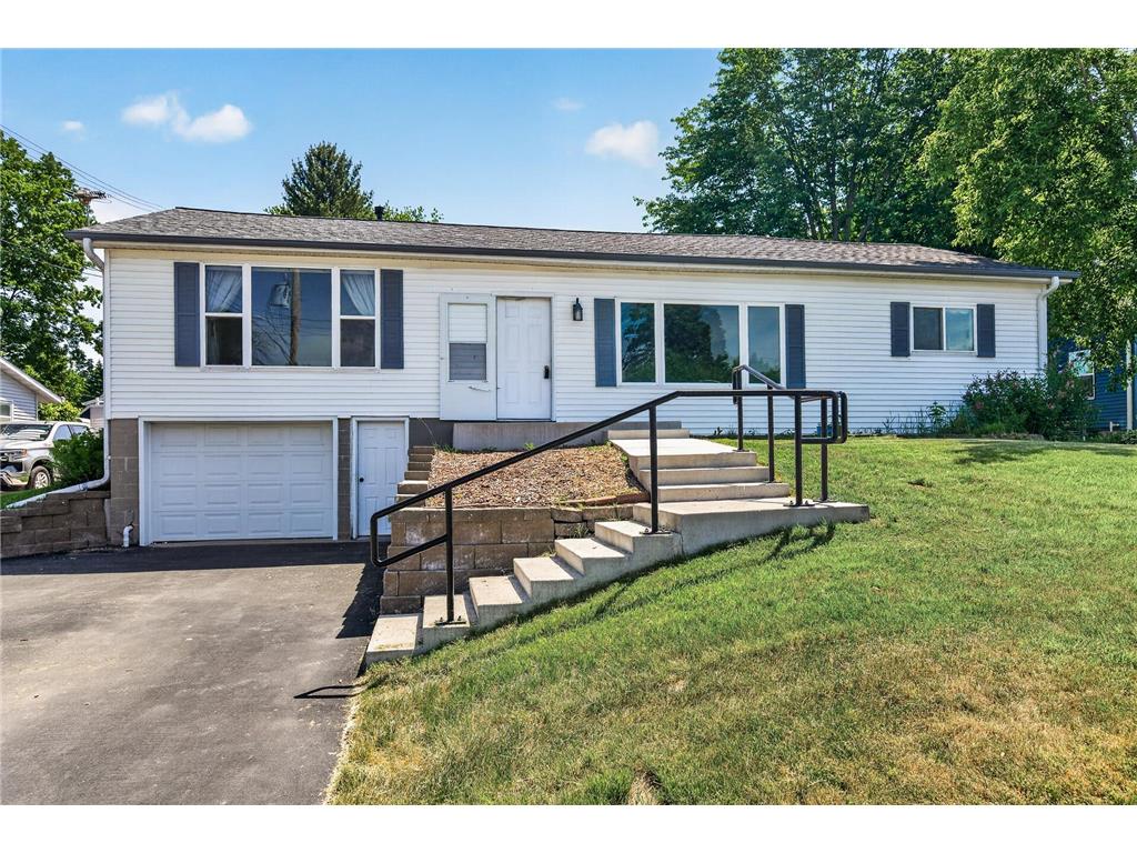 30325 Elm Street Lindstrom MN 55045 7085518 image2