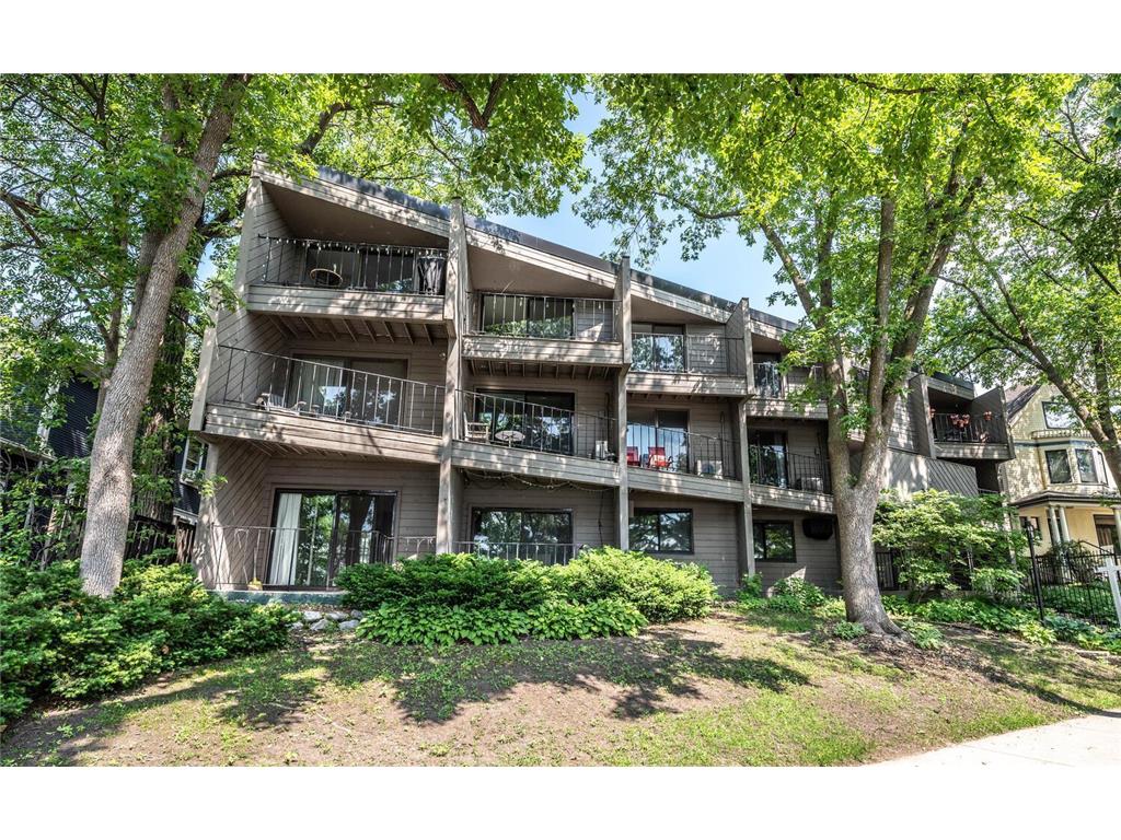 3033 E Bde Maka Ska Parkway 103, Minneapolis, MN, 55408 MLS 6250242